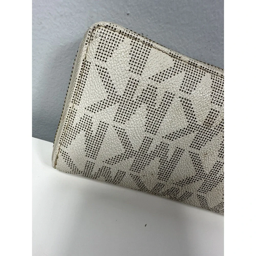 Auth MICHAEL KORS Wallet‎ MK Signature Vanilla Logo Plate